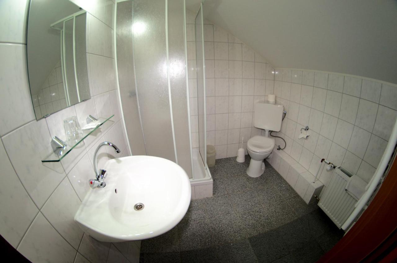 Messe-Hotel "Waldruhe" Giesen Zewnętrze zdjęcie