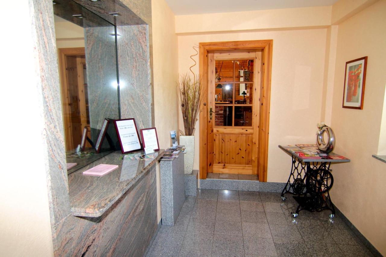 Messe-Hotel "Waldruhe" Giesen Zewnętrze zdjęcie